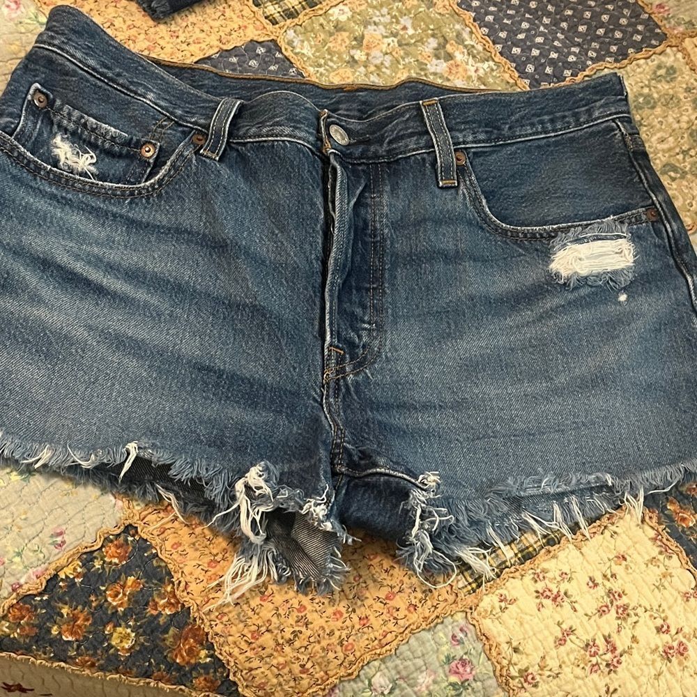 Levi’s jean shorts